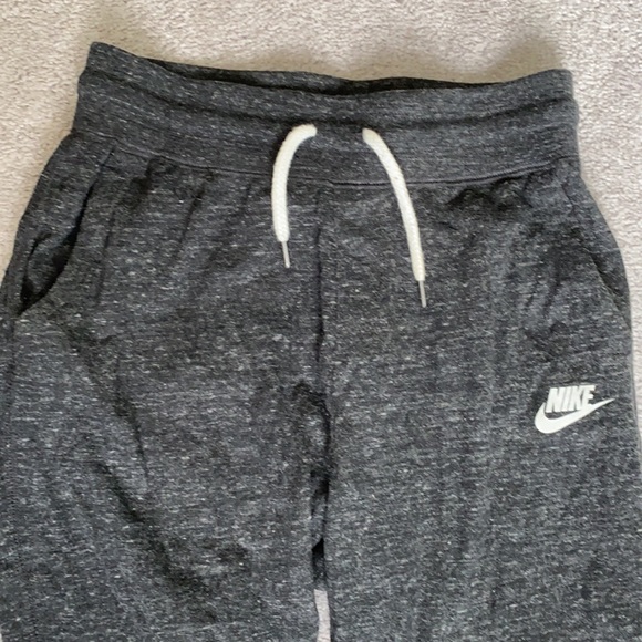 Nike Kids sweatpants size large - Picture 2 of 3